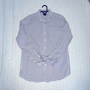 Brand: J Crew / Size: L / Slim Fit Casual Button Up Shirt